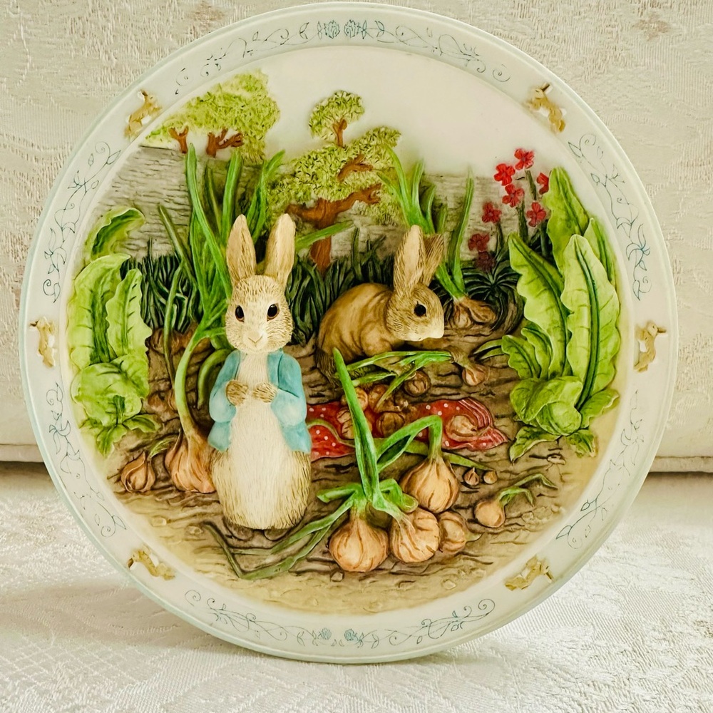 Beatrix Potter Collector's Plate With Rabbits